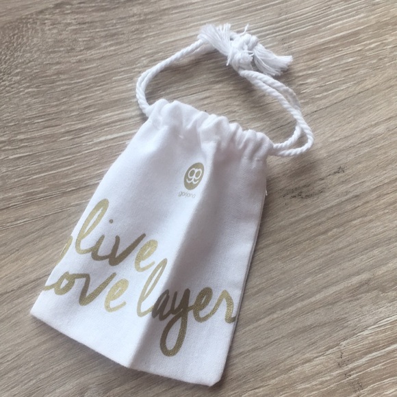 Gorjana NWT Compass Coin Necklace - Gold ✨ - Picture 11 of 12